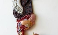 SWEET TOOTH_______plastic / 53X 26X 15 cm / 2011