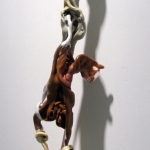 DRIBBLE_______100 x 20 x 18 cm / melted plastic, rubber mask