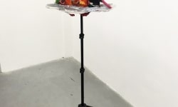 JACK IN THE BOX / 50x55x35 cm / tripod, mixed media / 2018