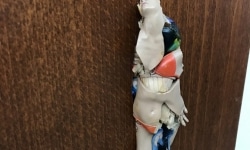 #METOO / 53X23X5 cm / mixed media, wood, plastic / 2018 / Detail