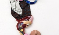 SWEET TOOTH / 53X26X15cm / mixed media, plastic / 2011-2018