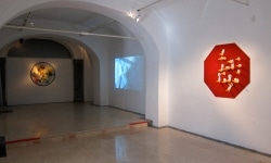 installation view TRAVELING IDIOT