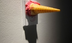 MAKE ME WARM MAKE ME SUFFER / electrical plug, ice-cream cone, silicon